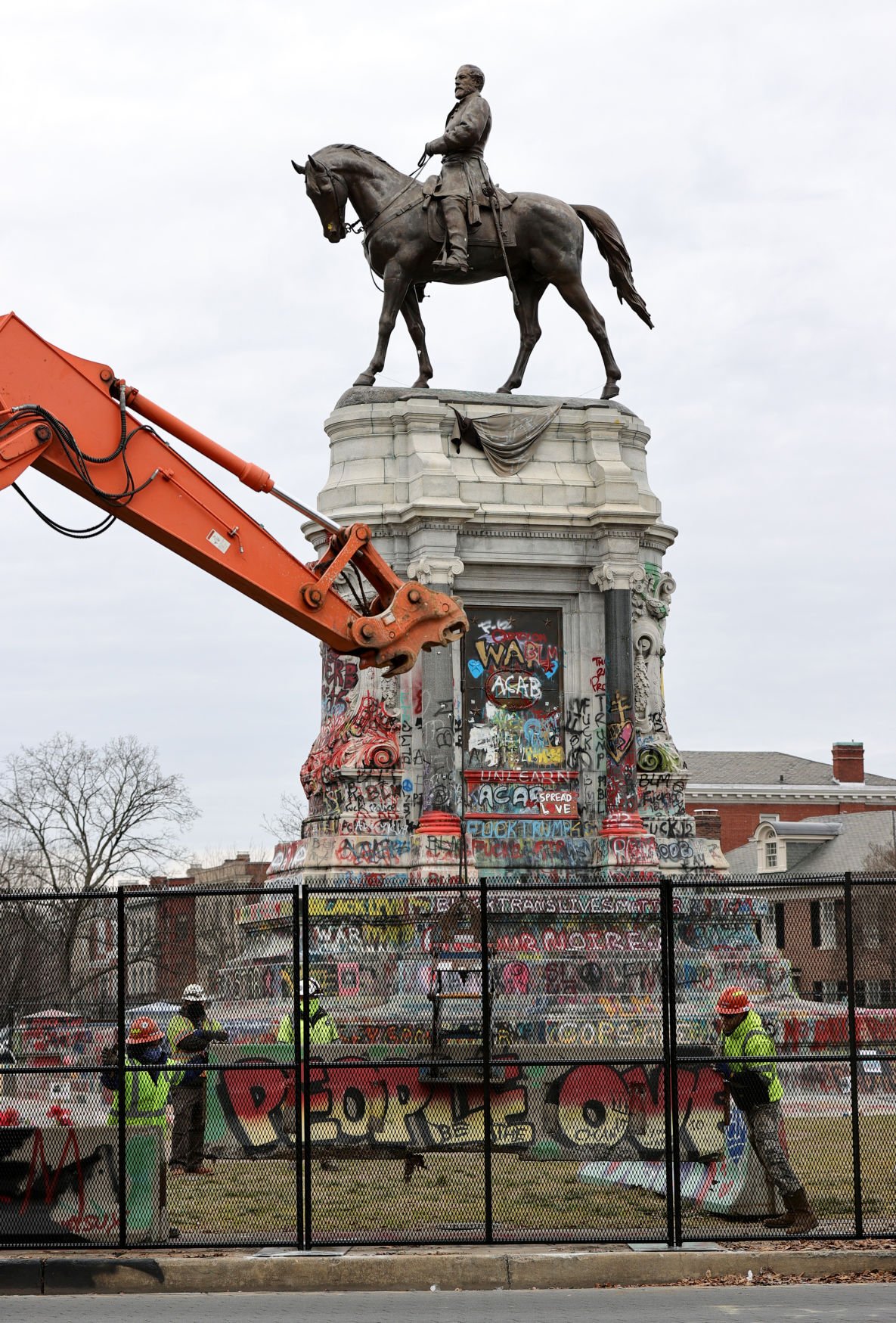 Lee Monument